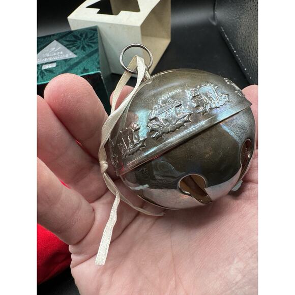 WALLACE SILVERSMITH 1998 ANNUAL CHRISTMAS SLEIGH BELL ORNAMENT -30D - Picture 8 of 12